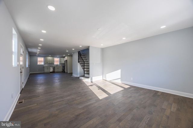 905 E MCPHERSON ST, Philadelphia, PA 19150