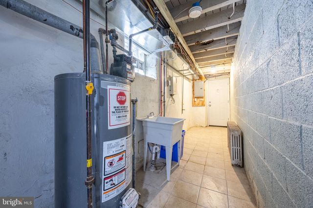 905 E MCPHERSON ST, Philadelphia, PA 19150