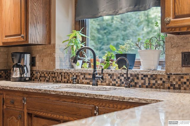 1001 Twin Ridge Road, Lincoln, NE 68510