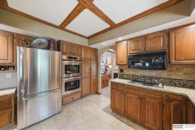 1001 Twin Ridge Road, Lincoln, NE 68510