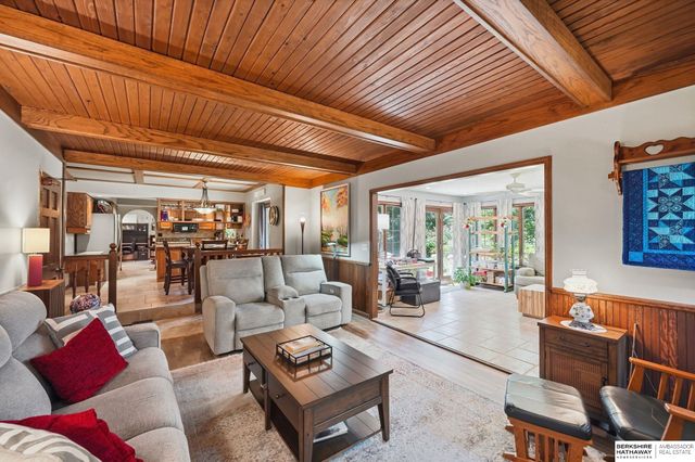 1001 Twin Ridge Road, Lincoln, NE 68510