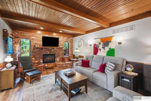 1001 Twin Ridge Road, Lincoln, NE 68510