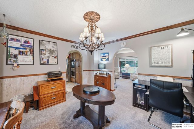 1001 Twin Ridge Road, Lincoln, NE 68510