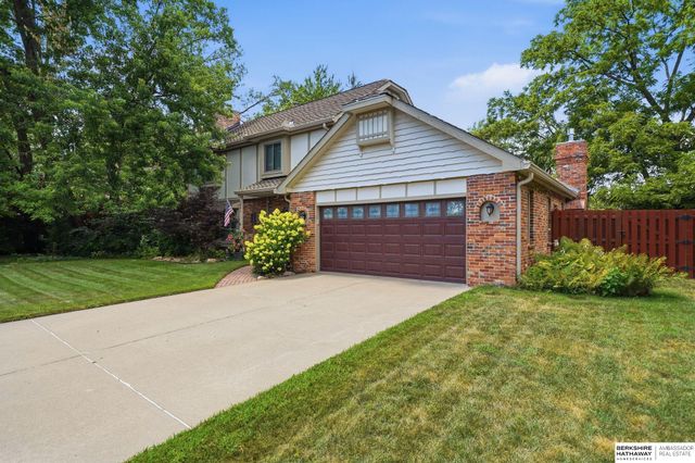 1001 Twin Ridge Road, Lincoln, NE 68510