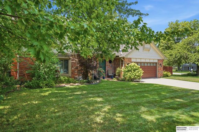 1001 Twin Ridge Road, Lincoln, NE 68510