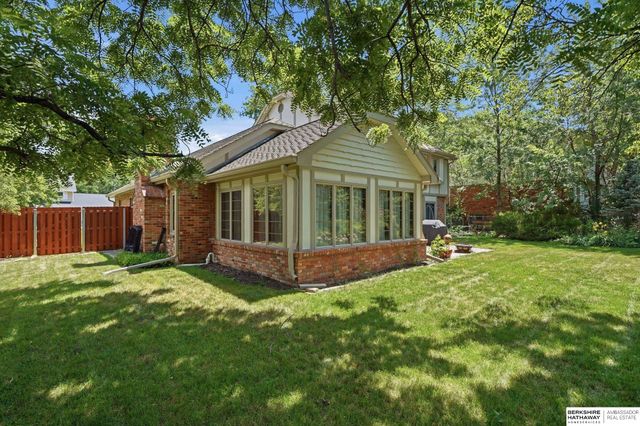 1001 Twin Ridge Road, Lincoln, NE 68510