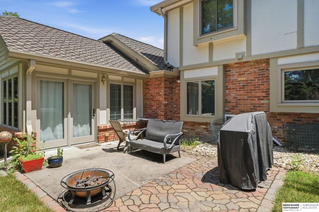1001 Twin Ridge Road, Lincoln, NE 68510