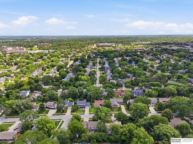1001 Twin Ridge Road, Lincoln, NE 68510