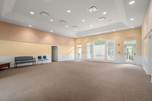 132 Clocktower Drive 113, Waltham, MA 02452
