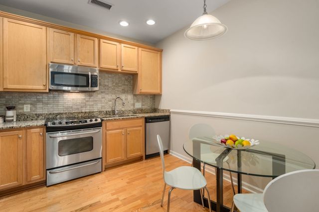 132 Clocktower Drive 113, Waltham, MA 02452