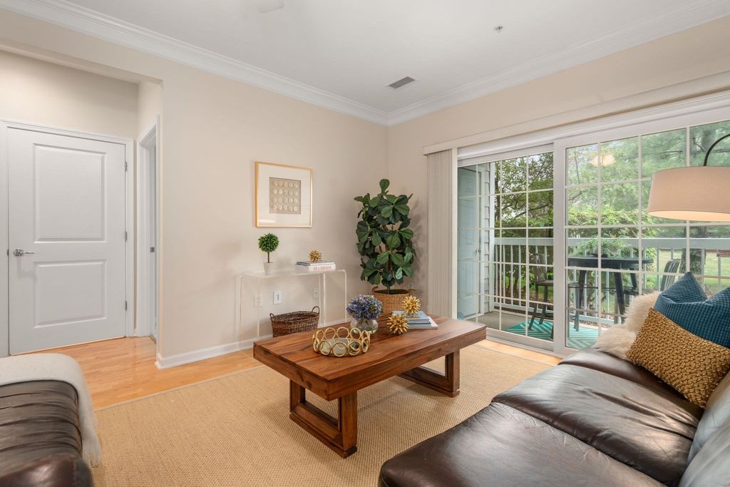 132 Clocktower Drive 113, Waltham, MA 02452