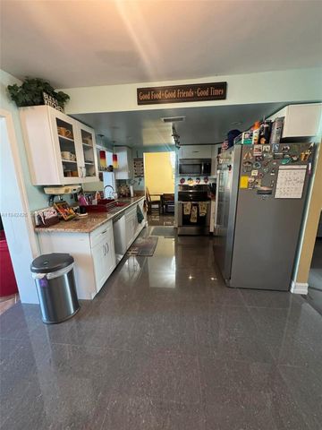 4701 NW 44th St, Tamarac, FL 33319