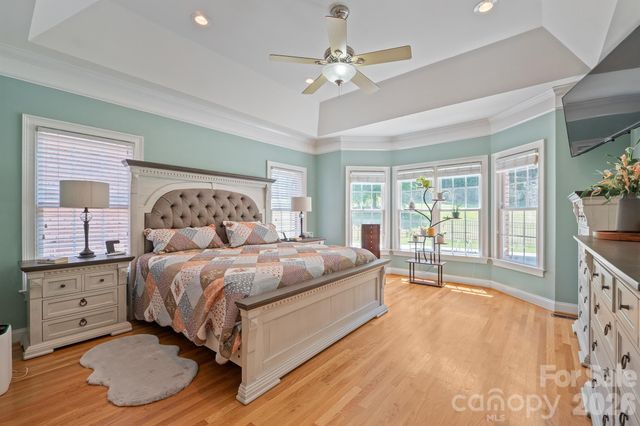 137 Natures Trail, Statesville, NC 28625