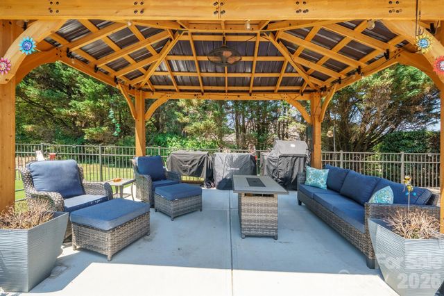 137 Natures Trail, Statesville, NC 28625