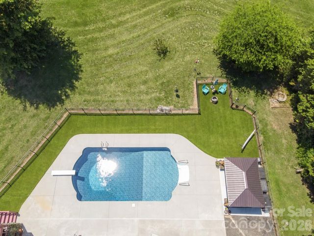 137 Natures Trail, Statesville, NC 28625