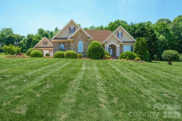 137 Natures Trail, Statesville, NC 28625