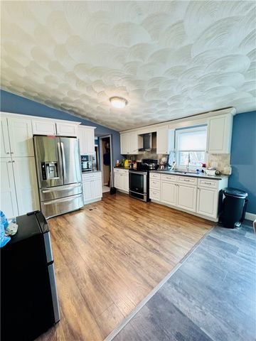 91 Seabiscuit Place, Pawtucket, RI 02861