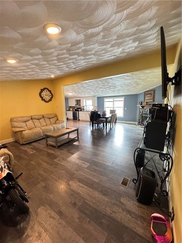 91 Seabiscuit Place, Pawtucket, RI 02861