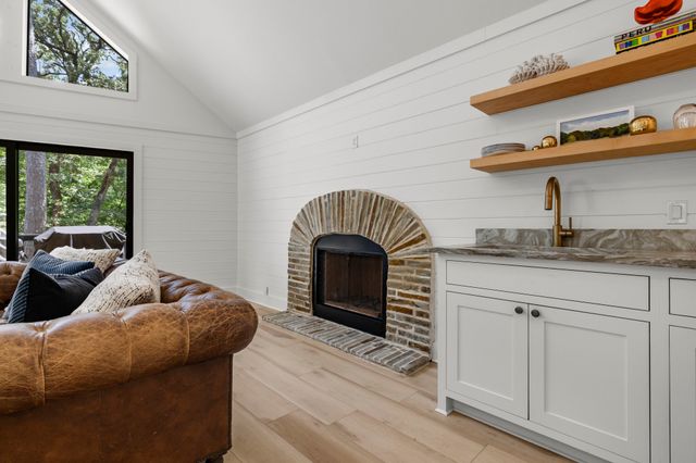 303 Palo Duro Street, Scroggins, TX 75480
