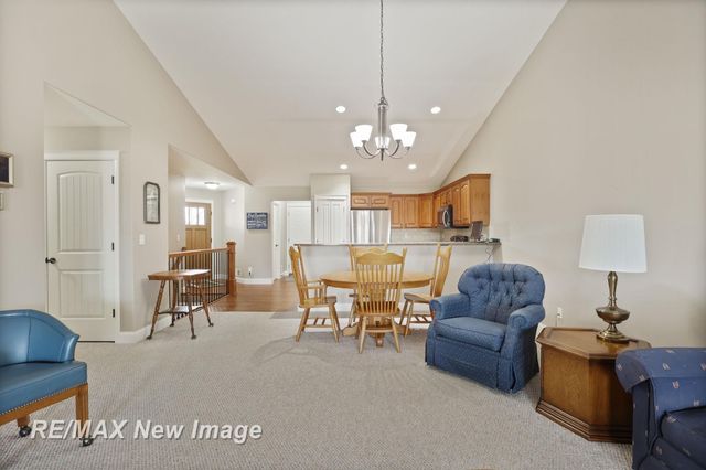 102 Tuscany Circle, Saginaw Twp, MI 48603