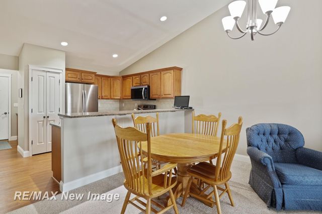 102 Tuscany Circle, Saginaw Twp, MI 48603