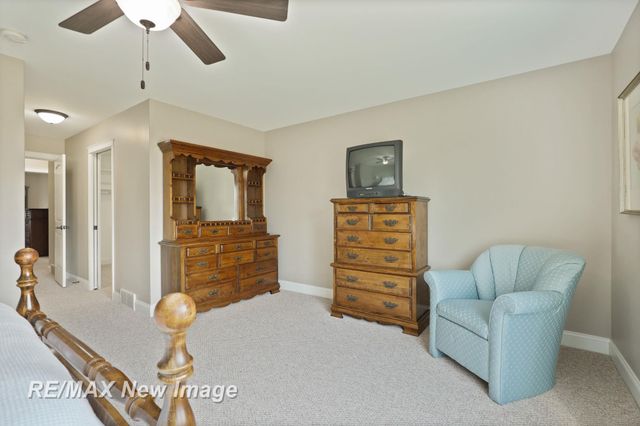 102 Tuscany Circle, Saginaw Twp, MI 48603