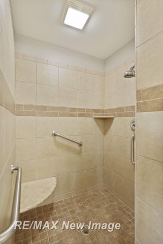 102 Tuscany Circle, Saginaw Twp, MI 48603