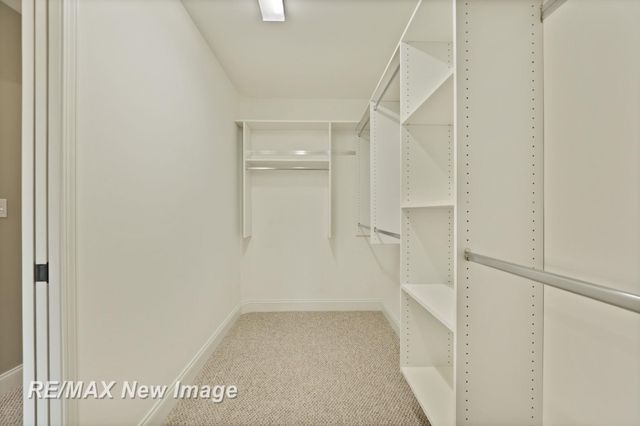 102 Tuscany Circle, Saginaw Twp, MI 48603