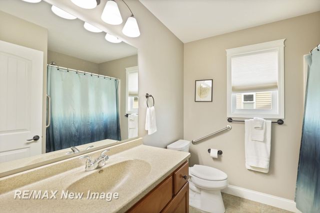 102 Tuscany Circle, Saginaw Twp, MI 48603