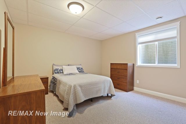 102 Tuscany Circle, Saginaw Twp, MI 48603