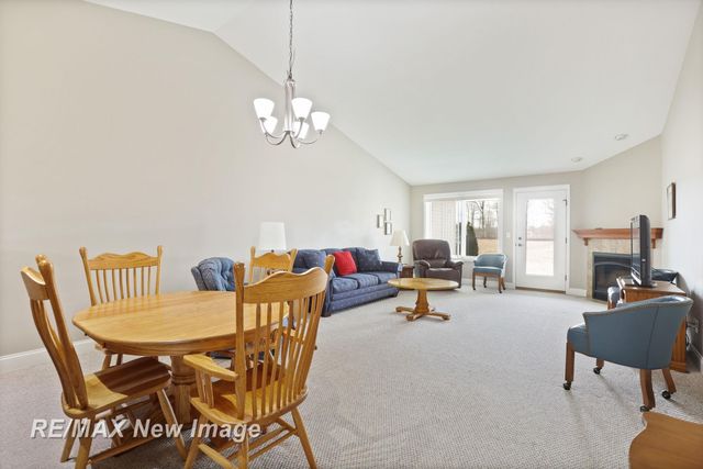 102 Tuscany Circle, Saginaw Twp, MI 48603