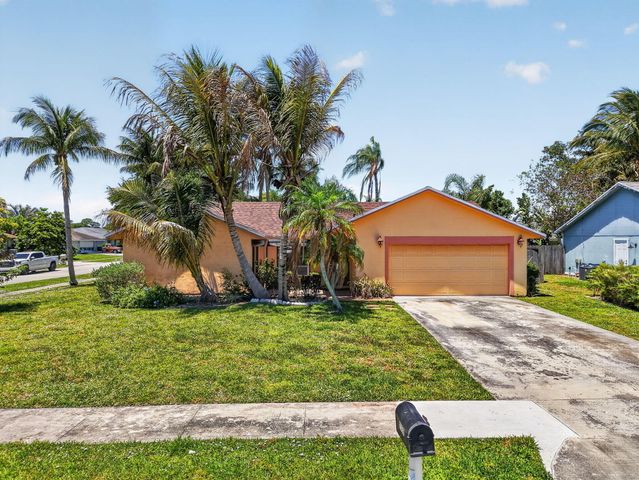 9389 Longmeadow Circle, Boynton Beach, FL 33436