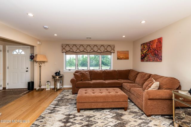 1149 E Hickory Drive, Lanoka Harbor, NJ 08734