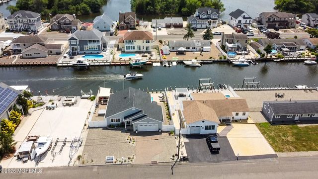 1149 E Hickory Drive, Lanoka Harbor, NJ 08734