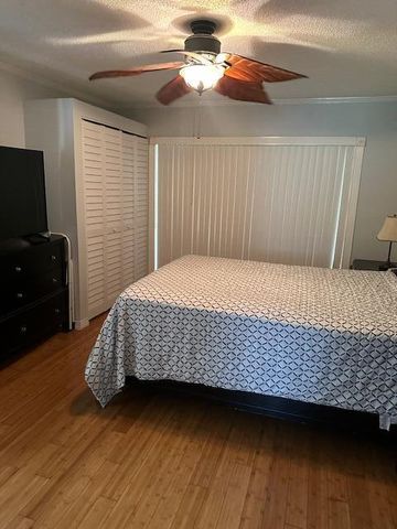 12021 W Greenway Drive W 101, Royal Palm Beach, FL 33411