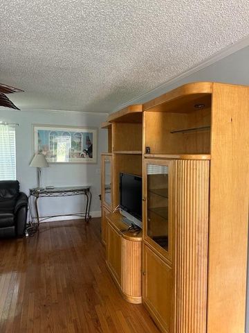 12021 W Greenway Drive W 101, Royal Palm Beach, FL 33411