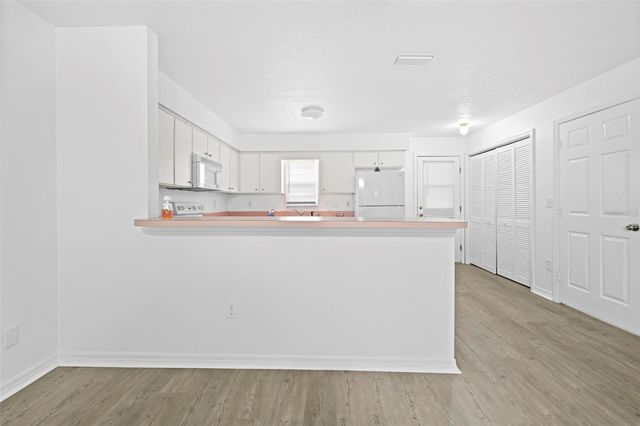 37407 BRANCH AVENUE, Dade City, FL 33523