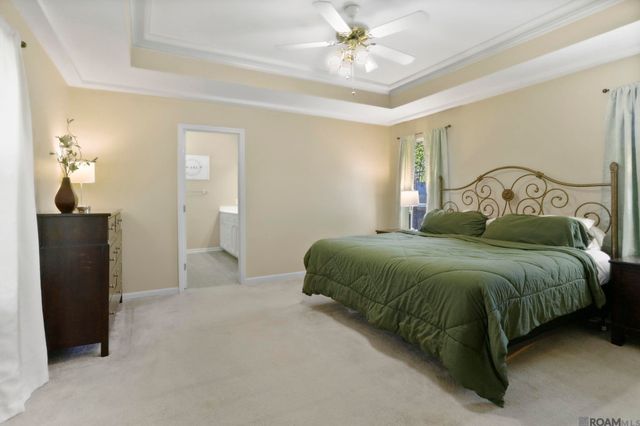 38405 Oakleigh Ln, Prairieville, LA 70769