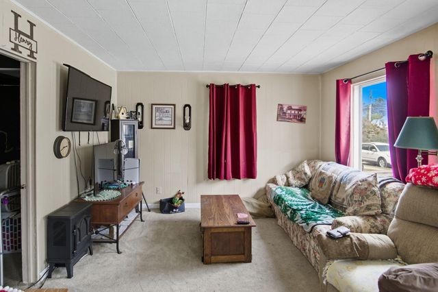 1221 Clinton Street, Carthage, MO 64836