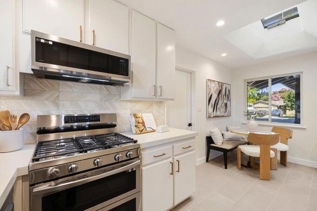 841 Peach Avenue, Sunnyvale, CA 94087
