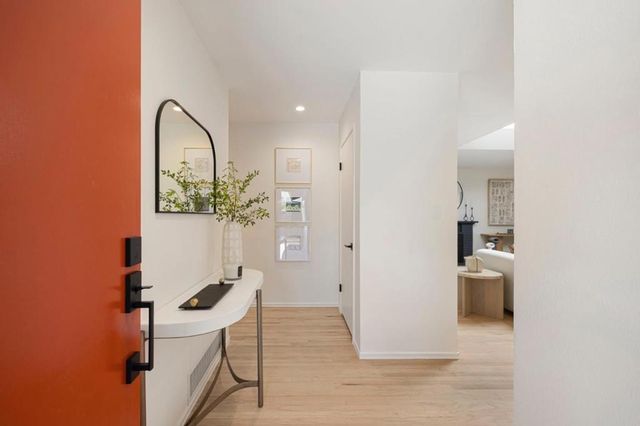 841 Peach Avenue, Sunnyvale, CA 94087