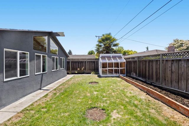 841 Peach Avenue, Sunnyvale, CA 94087