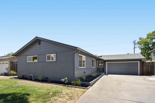 841 Peach Avenue, Sunnyvale, CA 94087