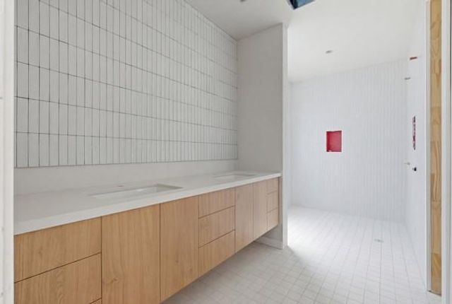 1403 Barton Hills Dr 3, Austin, TX 78704