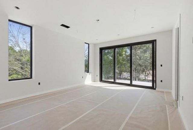 1403 Barton Hills Dr 3, Austin, TX 78704