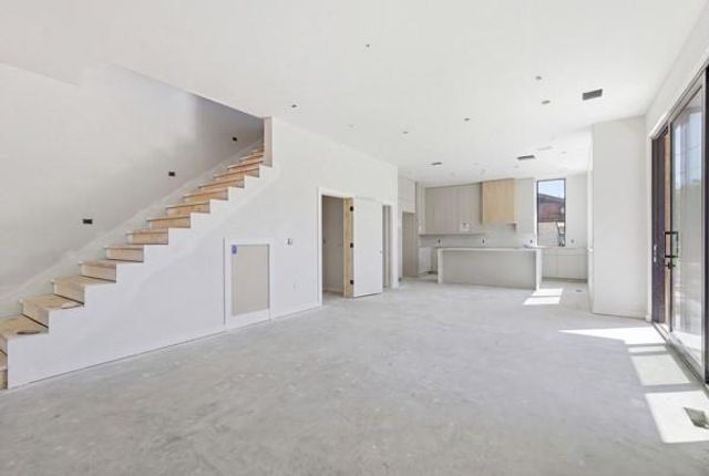1403 Barton Hills Dr 3, Austin, TX 78704