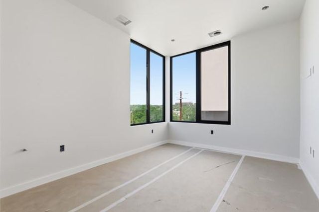1403 Barton Hills Dr 3, Austin, TX 78704
