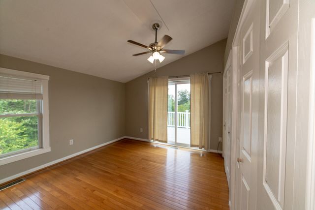 440 Aurora LN, Christiansburg, VA 24073
