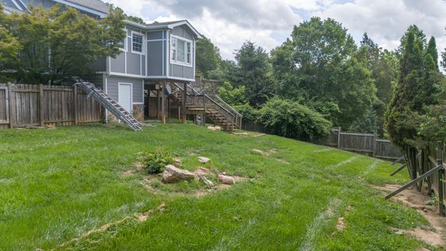 440 Aurora LN, Christiansburg, VA 24073