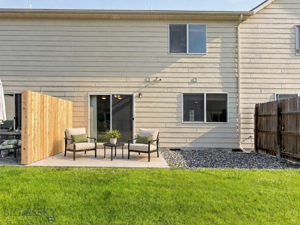 926 N River Rock, Belgrade, MT 59714 photo 2